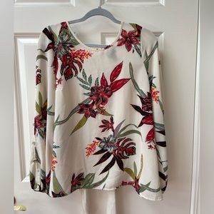 Daytrip Open Back Tie Floral Top